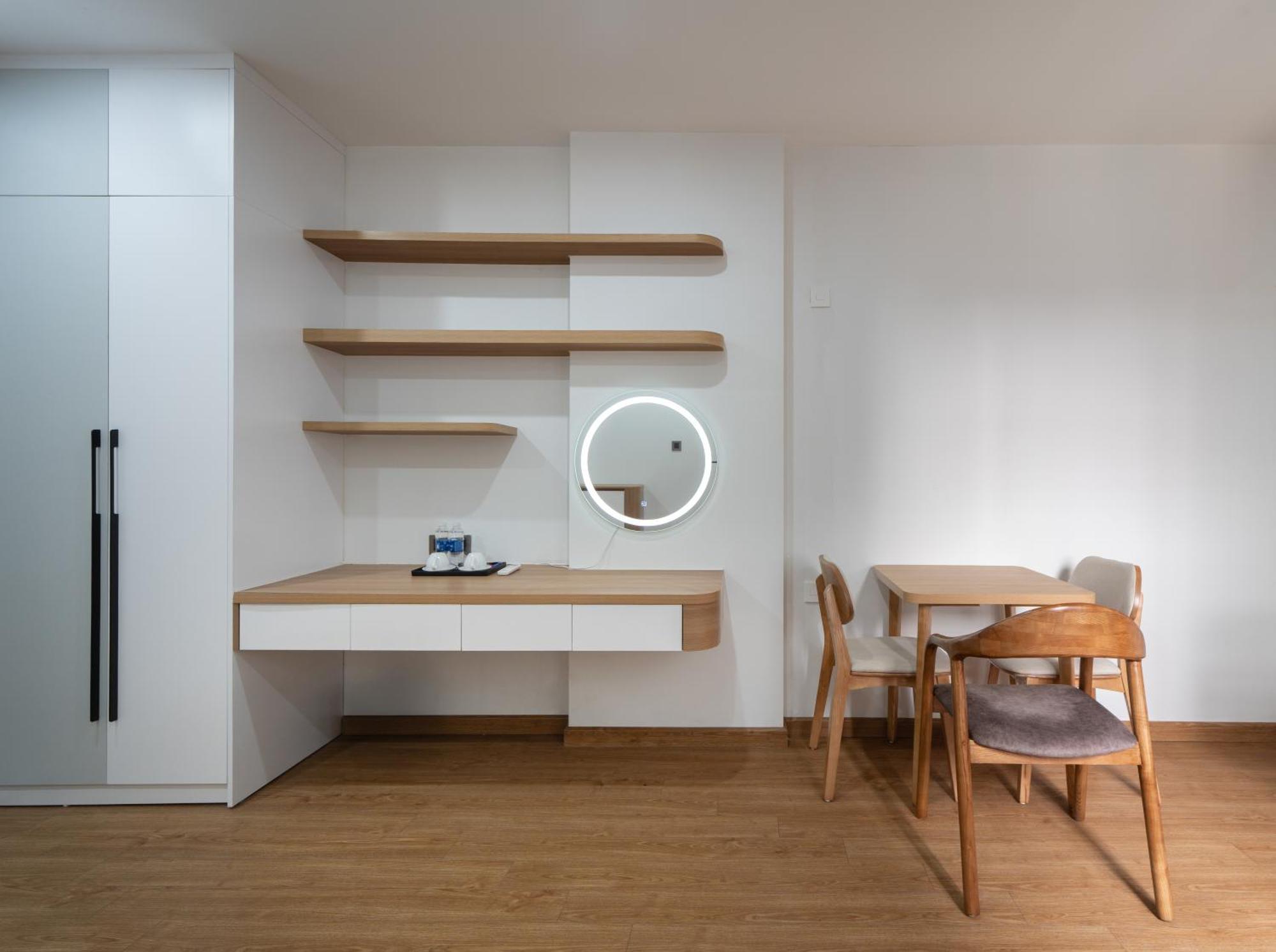 Moonlit Suites Hotel By Luxe Paradise — Photos 1
