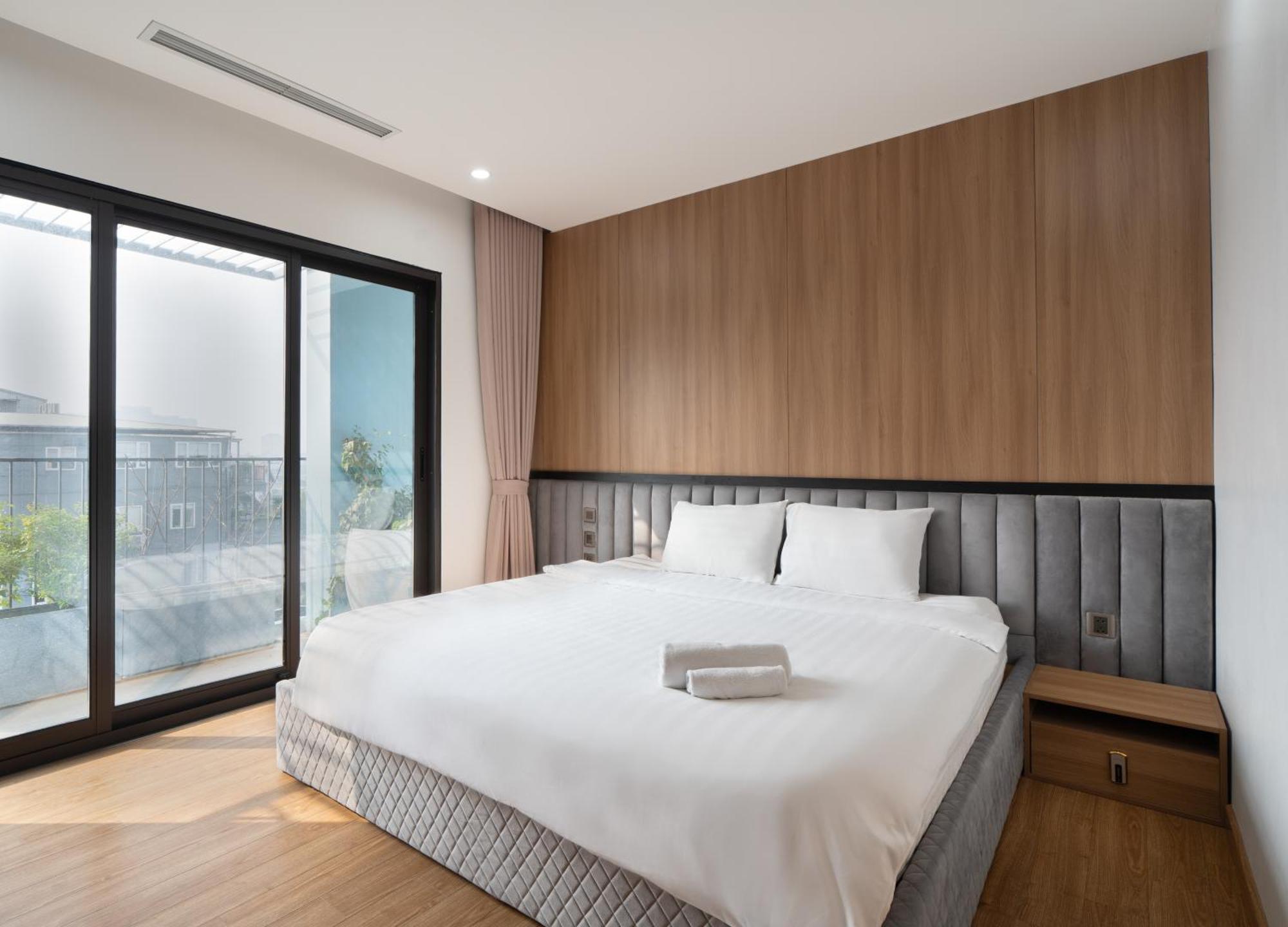 Moonlit Suites Hotel By Luxe Paradise — Photos 3