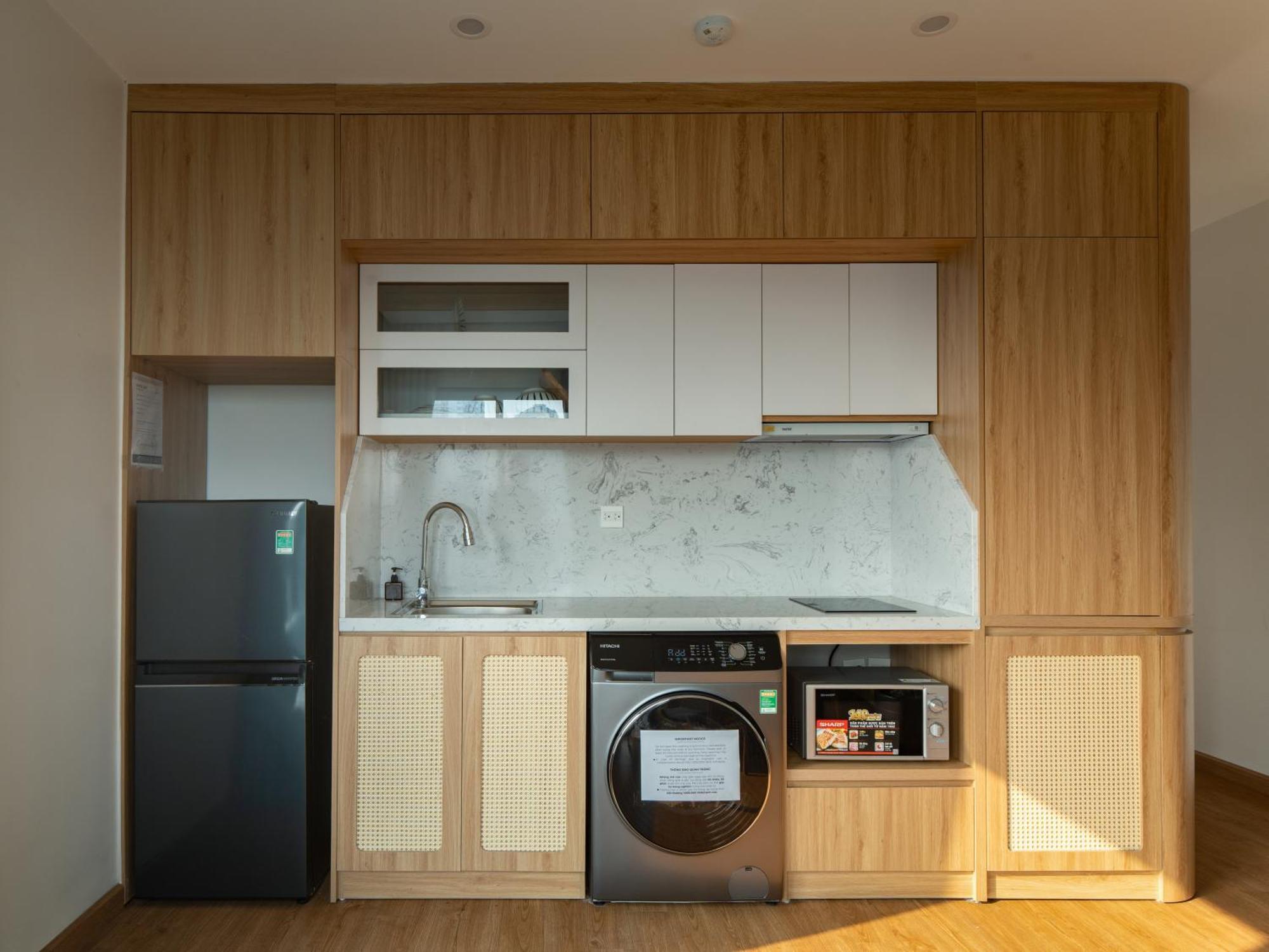 Moonlit Suites Hotel By Luxe Paradise, Hanoi